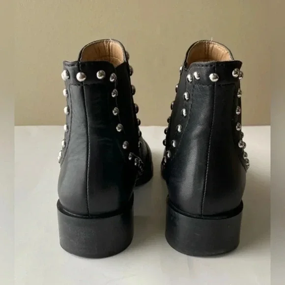 Studded Chelsea Boot 7.5 - Picture 5 of 9